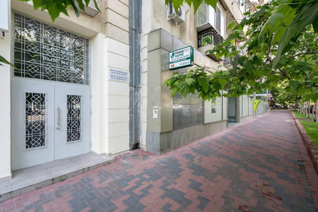 New Era Studio Near Old Town บูคาเรสต์ ภายนอก รูปภาพ