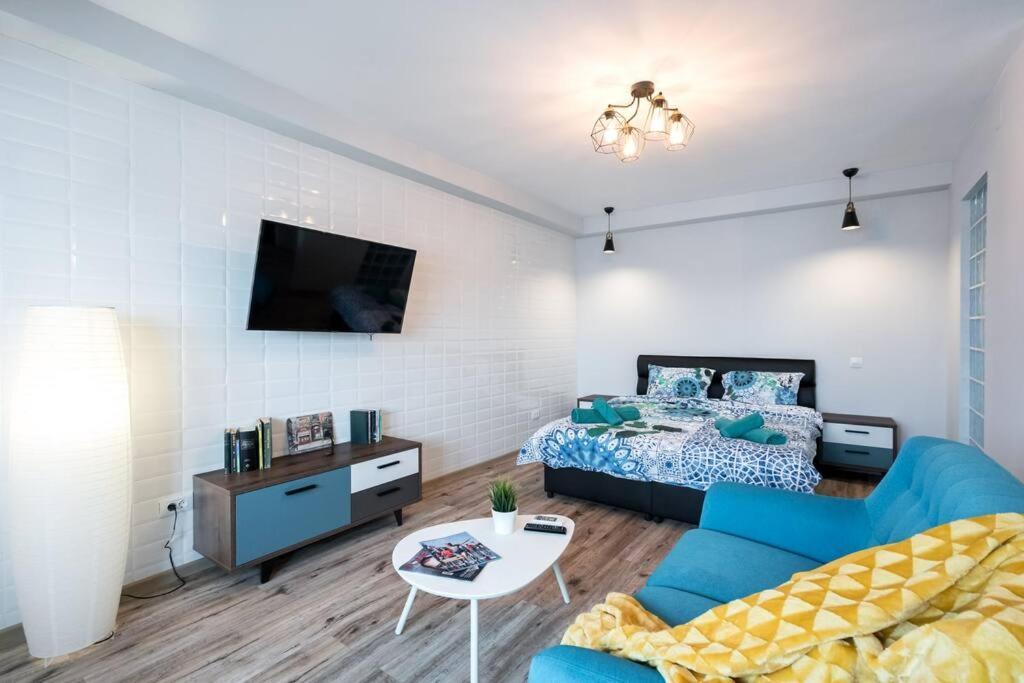 New Era Studio Near Old Town บูคาเรสต์ ภายนอก รูปภาพ