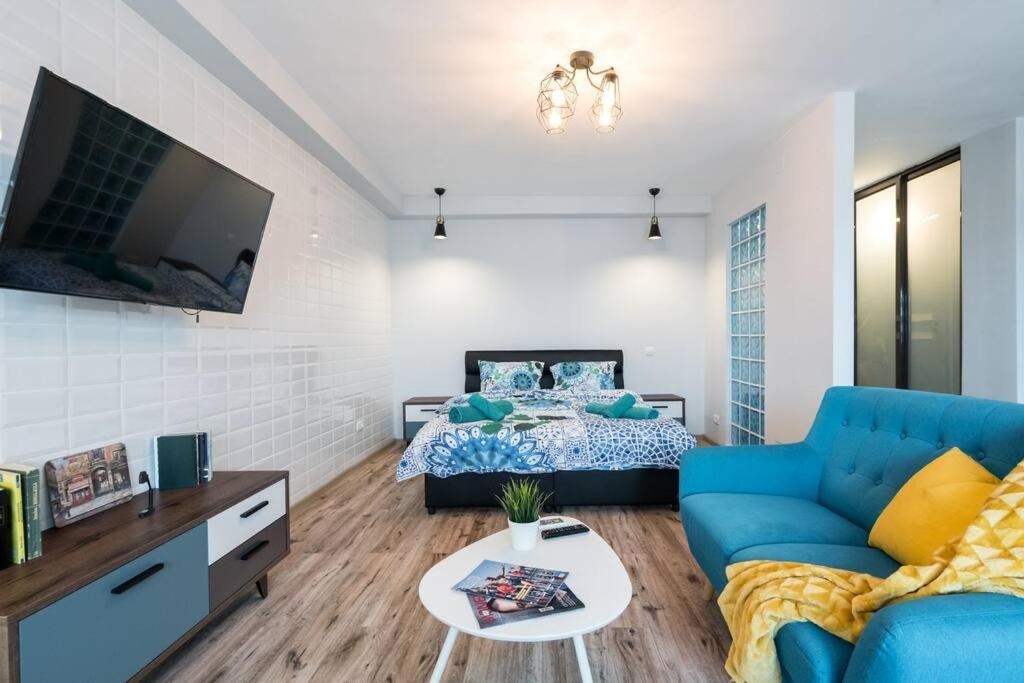 New Era Studio Near Old Town บูคาเรสต์ ภายนอก รูปภาพ